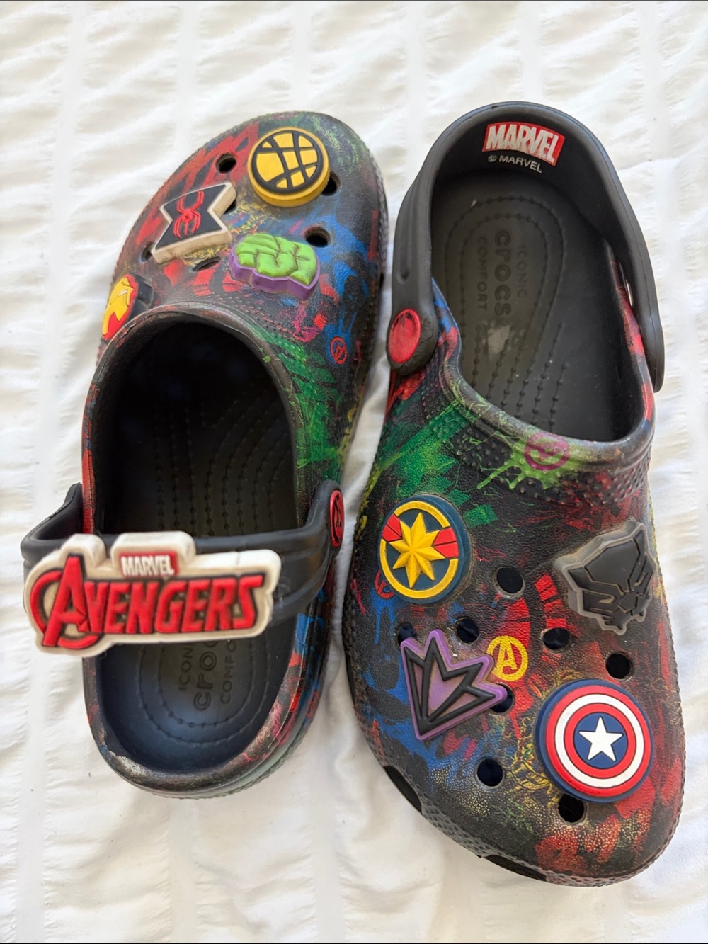 CROCS C 13 Avenger Multi-Color Marvel Clog Sandals. 8 Jibbitts and Logo Brand.